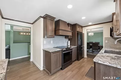 3 Charles Street, Enfield, CT 06082 - Photo 8