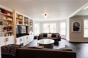 331 Riverside Dr, Fairfield, CT 06824 - Photo 8