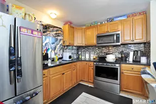 24 Garden St, Meriden, CT 06451 - Photo 6