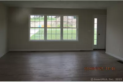 73 Warm Earth Road, Naugatuck, CT 06770 - Photo 4