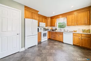 15 Evergreen Dr, Southbury, CT 06488 - Photo 4