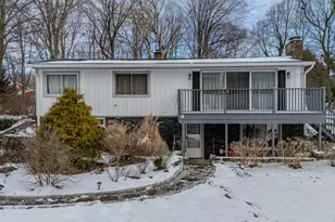 8 Stonecrop Rd, Norwalk, CT 06851 - Photo 2