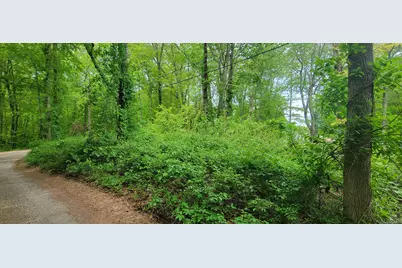 33A Laurel Point Drive, Montville, CT 06370 - Photo 6