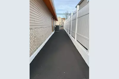 925 Wood Avenue, Bridgeport, CT 06605 - Photo 14