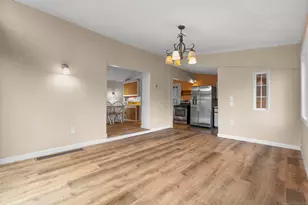 683 Berkshire Rd, Southbury, CT 06488 - Photo 8