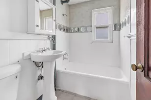 367 D Building 5 Granfield Ave, Bridgeport, CT 06610 - Photo 10