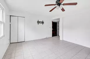 367 D Building 5 Granfield Ave, Bridgeport, CT 06610 - Photo 8