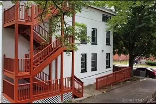 33 Center St, Hartford, CT 06120 - Photo 1