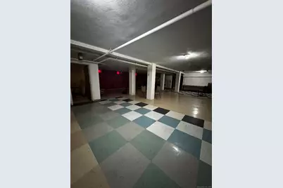 11 Charter Oak Place, Hartford, CT 06106 - Photo 20