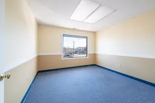 477 Boston Post Rd, Orange, CT 06477 - Photo 14