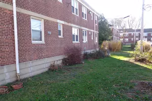 127 Canaan Ct, Stratford, CT 06614 - Photo 6