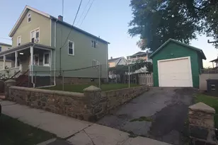 17 Alden St, Stamford, CT 06902 - Photo 2