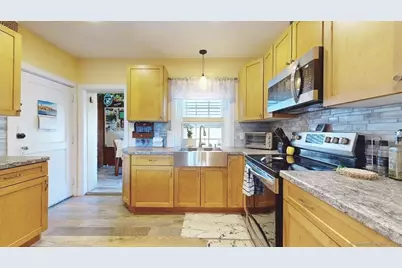 610 Wilmot Avenue #4, Bridgeport, CT 06607 - Photo 6