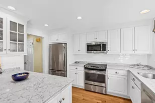 118 Sandy Point Rd, Old Saybrook, CT 06475 - Photo 10