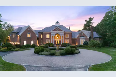 23 Robkins Road, Avon, CT 06001 - Photo 1