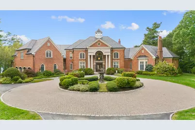 23 Robkins Road, Avon, CT 06001 - Photo 2