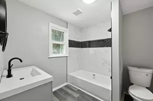 468 Perkins Ave, Waterbury, CT 06704 - Photo 24