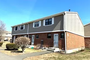 305 Hampton Ct, Newington, CT 06111 - Photo 4