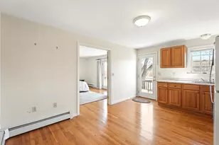 1527 King St, Enfield, CT 06082 - Photo 10