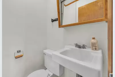 1054 Boston Post Road, Guilford, CT 06437 - Photo 18