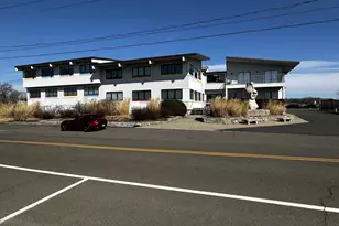 530 Whitfield St, Guilford, CT 06437 - Photo 2