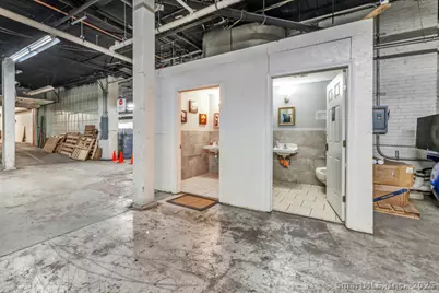 35-69 Benham Avenue, Bridgeport, CT 06605 - Photo 10