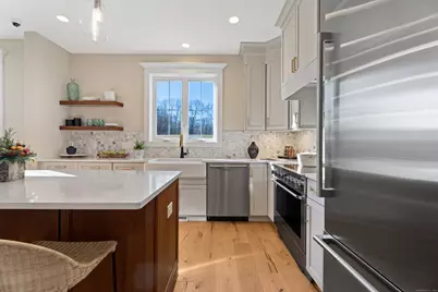 81 Shea Circle #81, Cheshire, CT 06410 - Photo 6