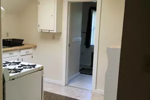 223 Broad St, Meriden, CT 06450 - Photo 6