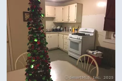 223 Broad Street, Meriden, CT 06450 - Photo 8