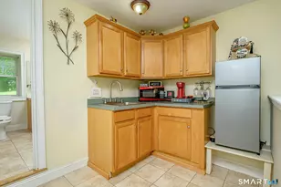 41 Palmer St, Norwich, CT 06360 - Photo 8