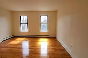 42 Madison St, Hartford, CT 06106 - Photo 12