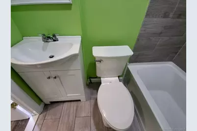 42 Madison Street, Hartford, CT 06106 - Photo 10