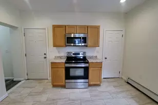 42 Madison St, Hartford, CT 06106 - Photo 8