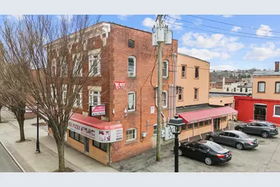 39 Willow Street, Waterbury, CT 06710 - Photo 2