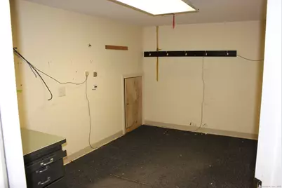 979 Meriden Waterbury Turnpike #1, Southington, CT 06479 - Photo 10