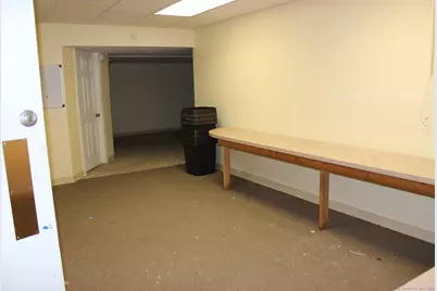 979 Meriden Waterbury Turnpike #1, Southington, CT 06479 - Photo 8