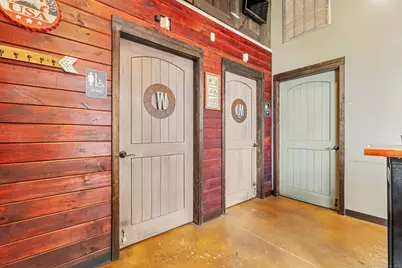 61 Glen Street, New Britain, CT 06051 - Photo 10