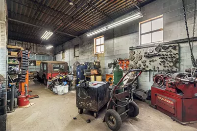 61 Glen Street, New Britain, CT 06051 - Photo 24