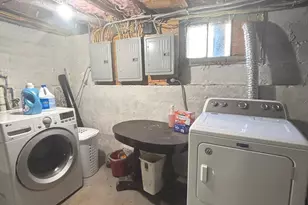 143 Brown St, Hartford, CT 06114 - Photo 18