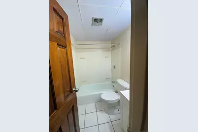 125 Granfield Avenue #2A, Bridgeport, CT 06610 - Photo 2