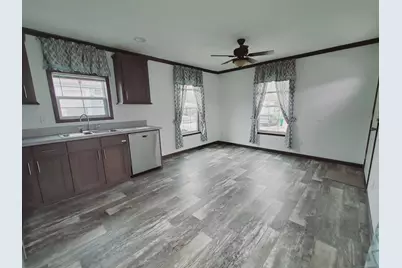 525 East Main Street #8, Branford, CT 06405 - Photo 4