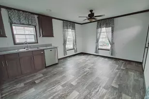 525 E Main St, Branford, CT 06405 - Photo 4