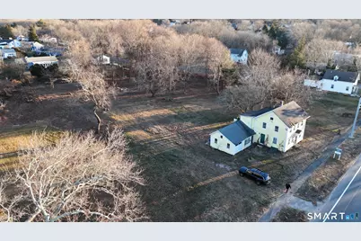 213 Boston Post Road, Waterford, CT 06385 - Photo 2