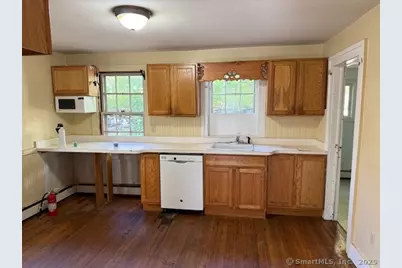 41 Spring Street, Windham, CT 06226 - Photo 2