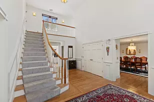 20 Maplewood Dr, Danbury, CT 06811 - Photo 2