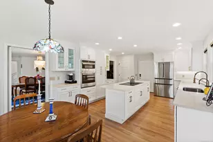 20 Maplewood Dr, Danbury, CT 06811 - Photo 6