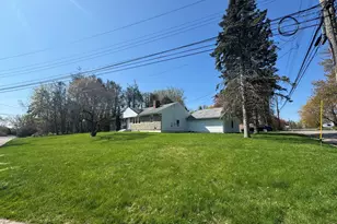 71 Schiller Rd, Fairfield, CT 06825 - Photo 6