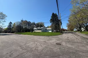 71 Schiller Rd, Fairfield, CT 06825 - Photo 30