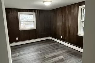 8 Burnham St, Plymouth, CT 06786 - Photo 8