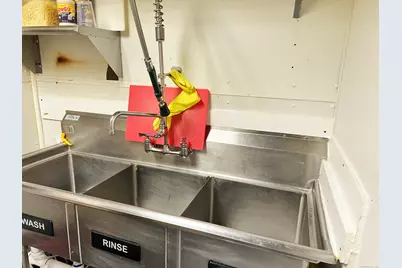 647 Stanley Street, New Britain, CT 06051 - Photo 20